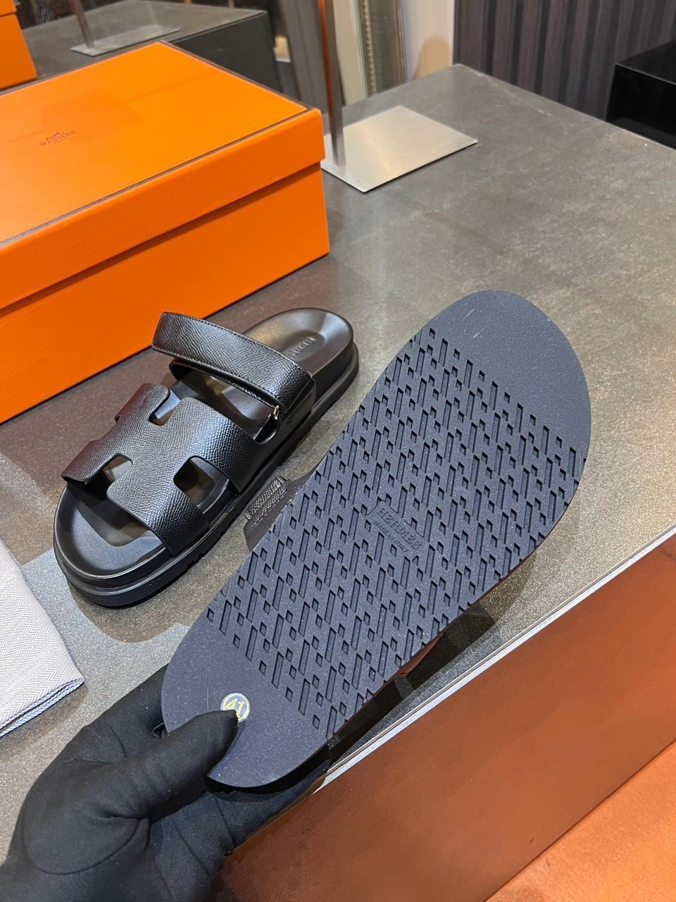 сандалии hermes,шлепанцы hermes,,тапочки hermes,кожаные шлепанцы