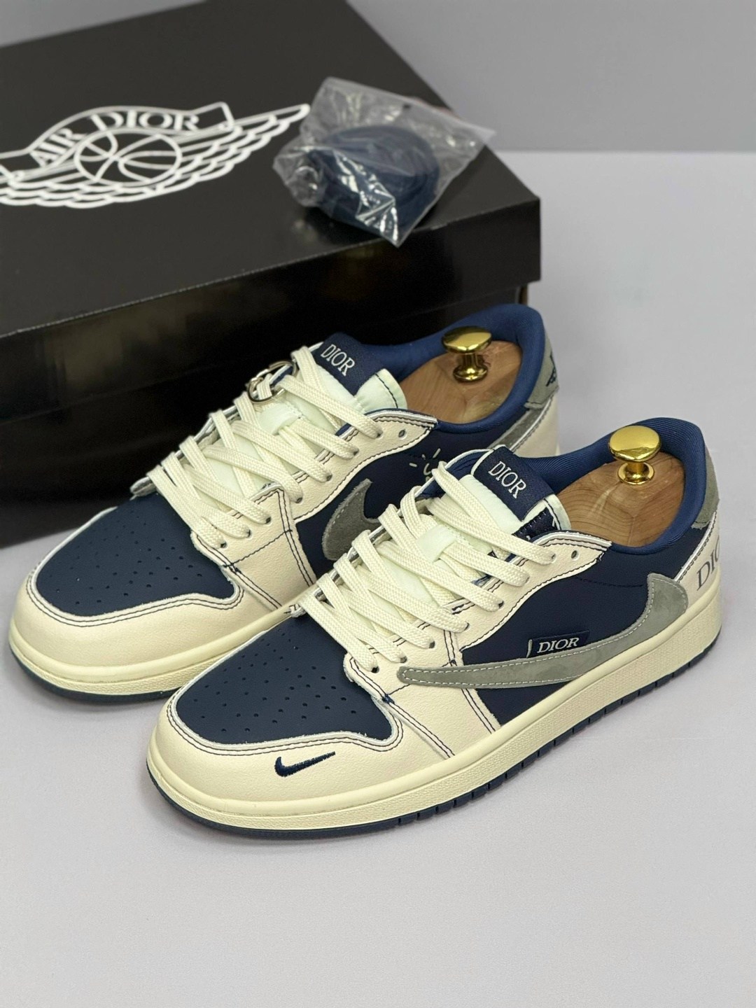 кроссовки travis scott x air jordan 1 low x dior nike,кроссовки travis scott x air jordan 1 low,dior кроссовки,кроссовки,кроссовки nike