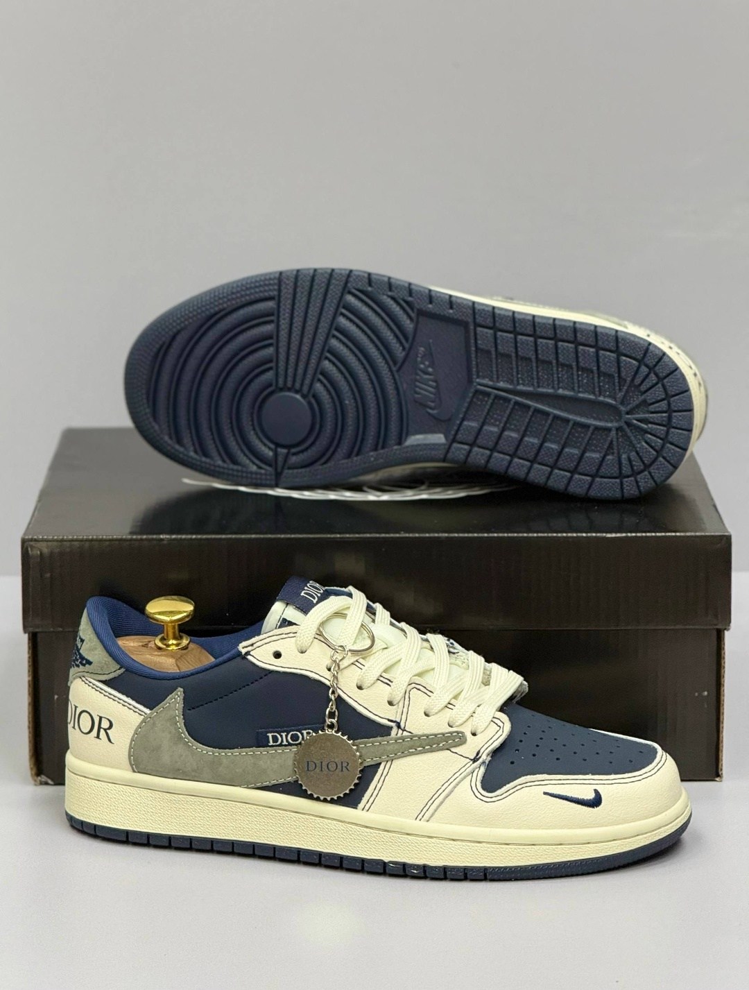 кроссовки travis scott x air jordan 1 low x dior nike,кроссовки travis scott x air jordan 1 low,dior кроссовки,кроссовки,кроссовки nike