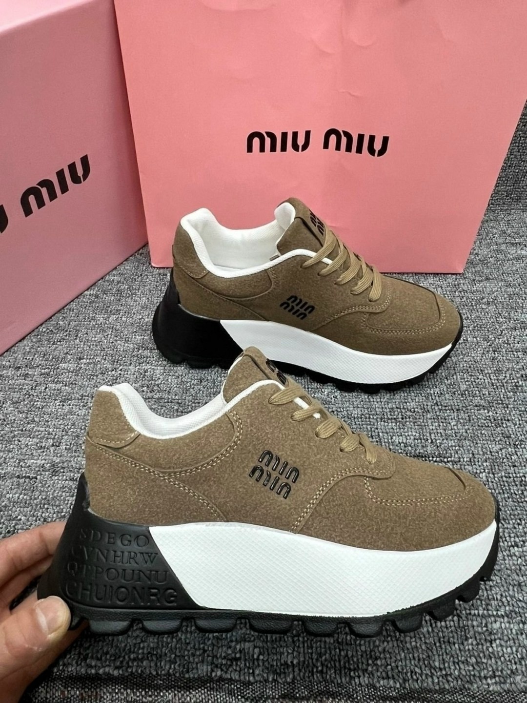 кроссовки miu miu женские,женские кроссовки,кроссовки замша,,кроссовки эко