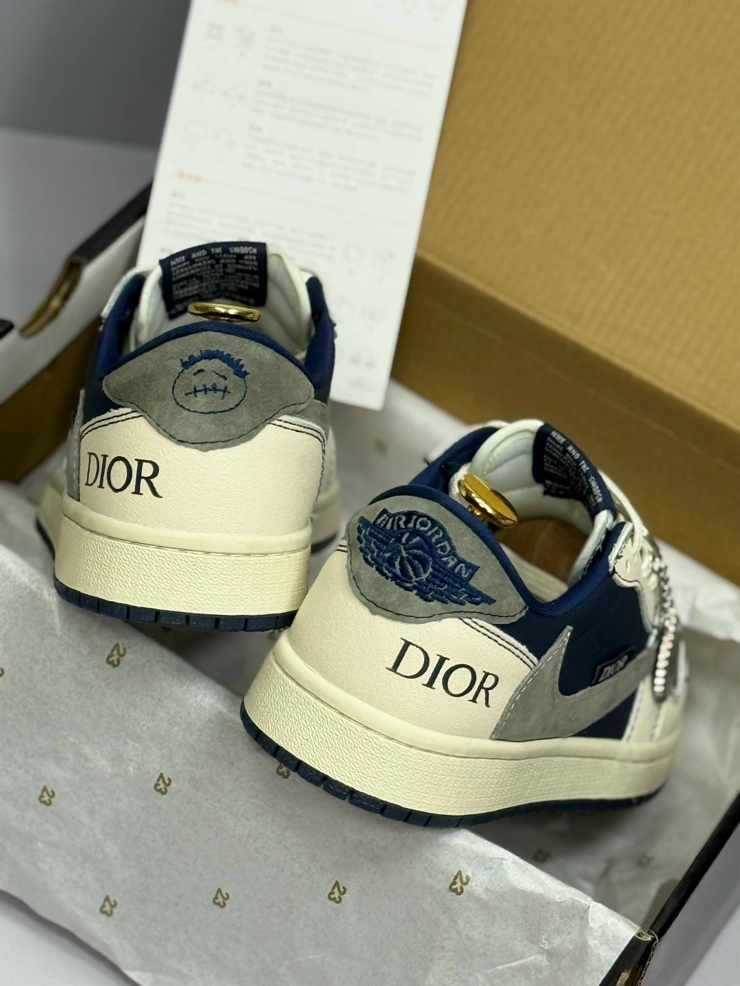 кроссовки travis scott x air jordan 1 low x dior nike,кроссовки travis scott x air jordan 1 low,dior кроссовки,кроссовки,кроссовки nike