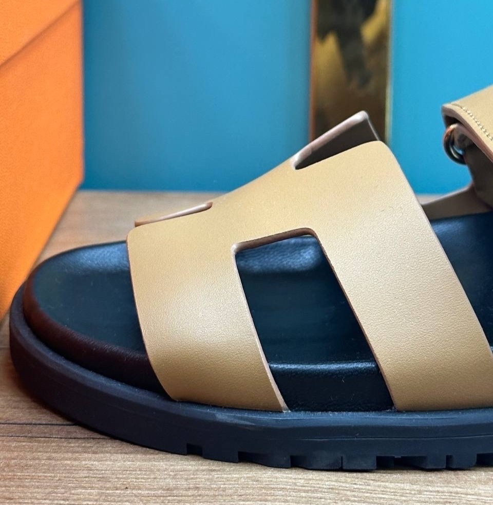 ,шлепки эрмес,сандалии hermes,шлепанцы hermes,шлепанцы гермес коричневые