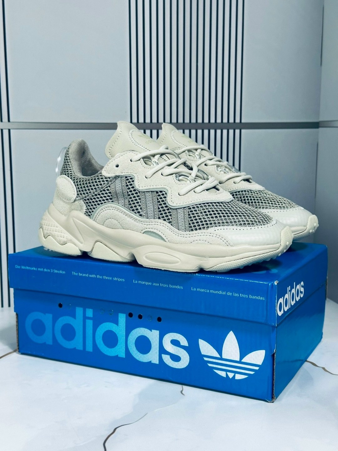 кроссовки adidas ozweego,мужские кроссовки adidas ozweego,кроссовки ozweego originals adidas,женские кроссовки adidas ozweego,кроссовки adidas