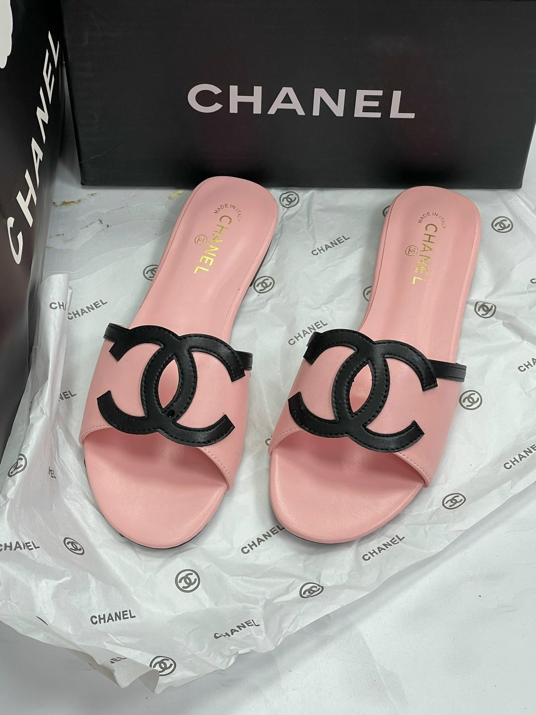 шлепанцы chanel,сандалии chanel,шлепки chanel,chanel slipper,chanel шлепанцы женские