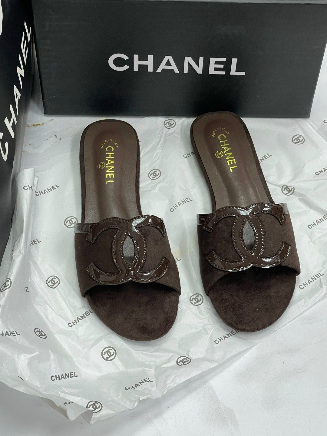 шлепанцы chanel,сандалии chanel,шлепки chanel,chanel slipper,chanel шлепанцы женские