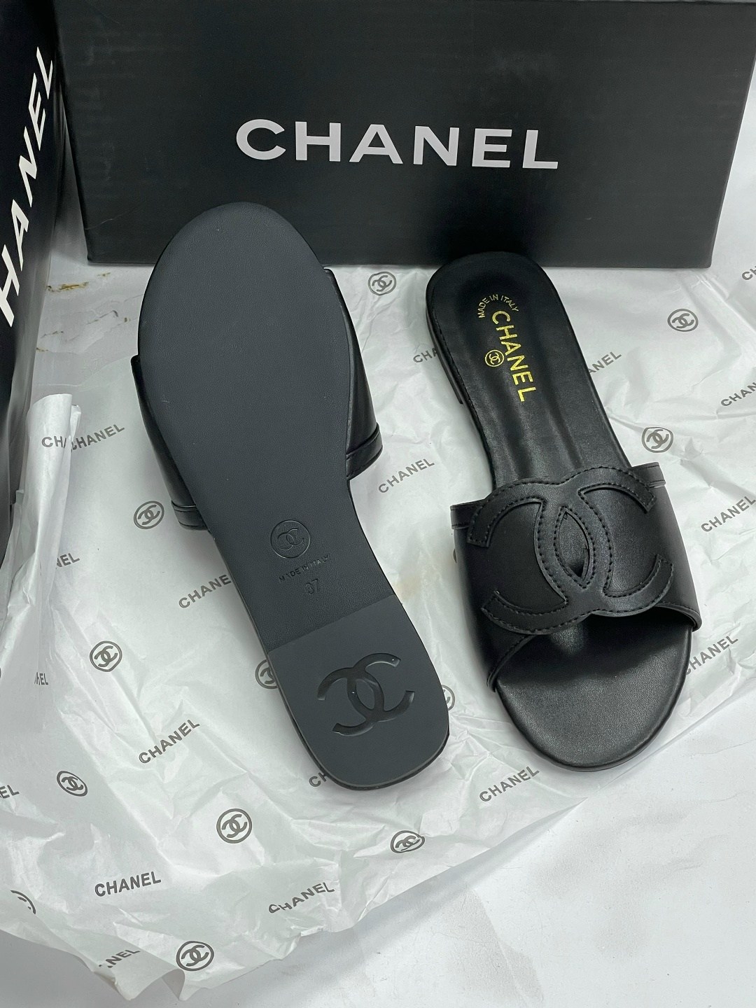 шлепанцы chanel,сандалии chanel,шлепки chanel,chanel slipper,chanel шлепанцы женские