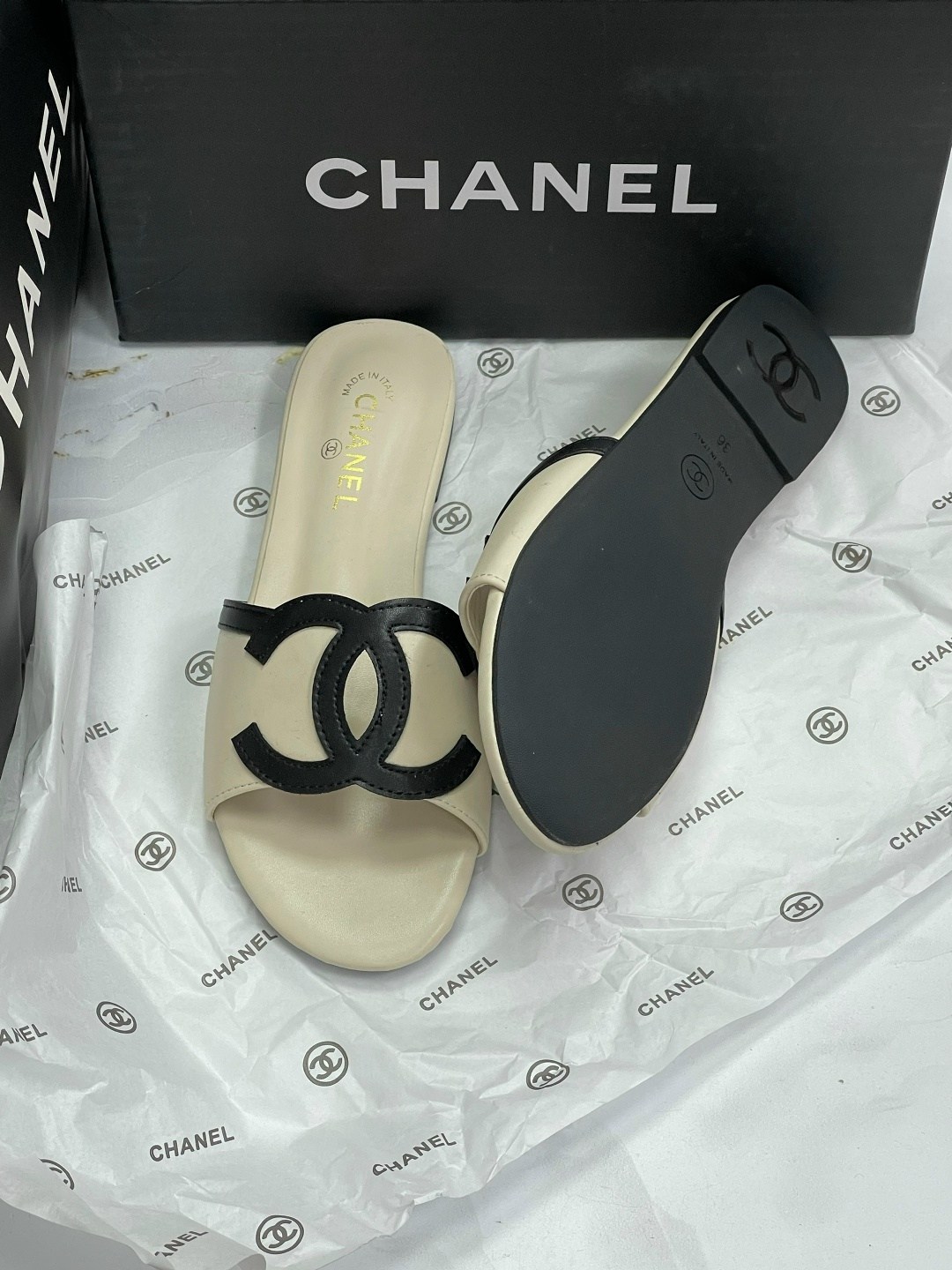 шлепанцы chanel,сандалии chanel,шлепки chanel,chanel slipper,chanel шлепанцы женские