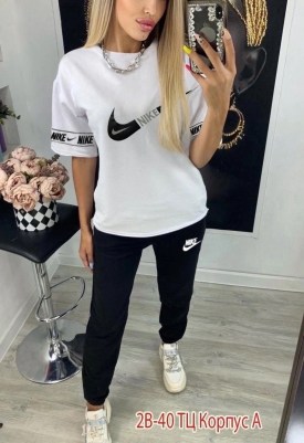 Костюм