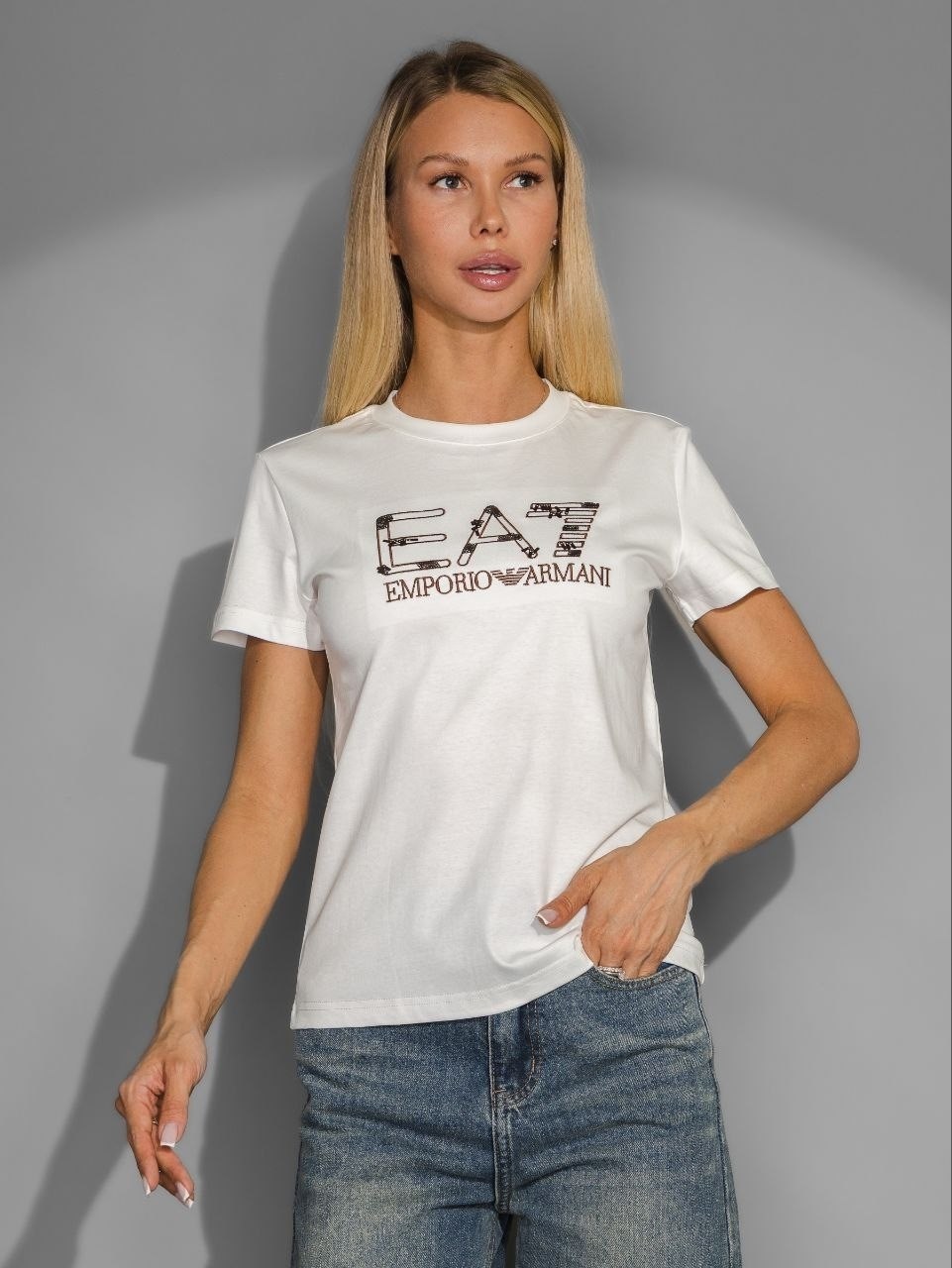 женская футболка,emporio armani футболка,футболке,футболки с принтом,футболки и топы