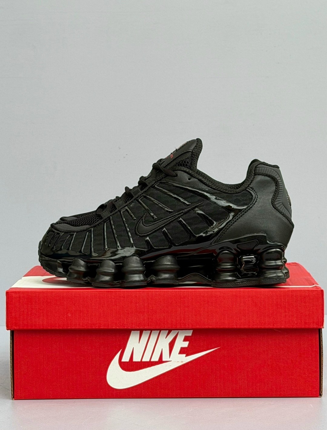 кроссовки nike shox tl,nike shox tl black,кроссовки nike shox tl черные,кроссовки nike shox,мужские кроссовки nike shox tl av3595-002