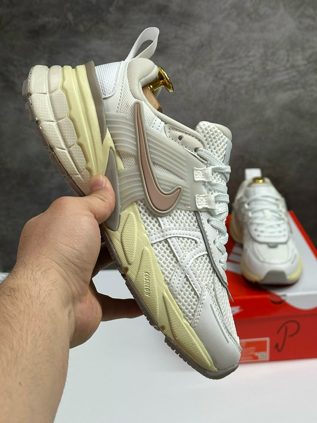 кроссовки nike,кроссовки nike v 2 k run,кроссовки nike v2k run,повседневные кроссовки,женские кроссовки