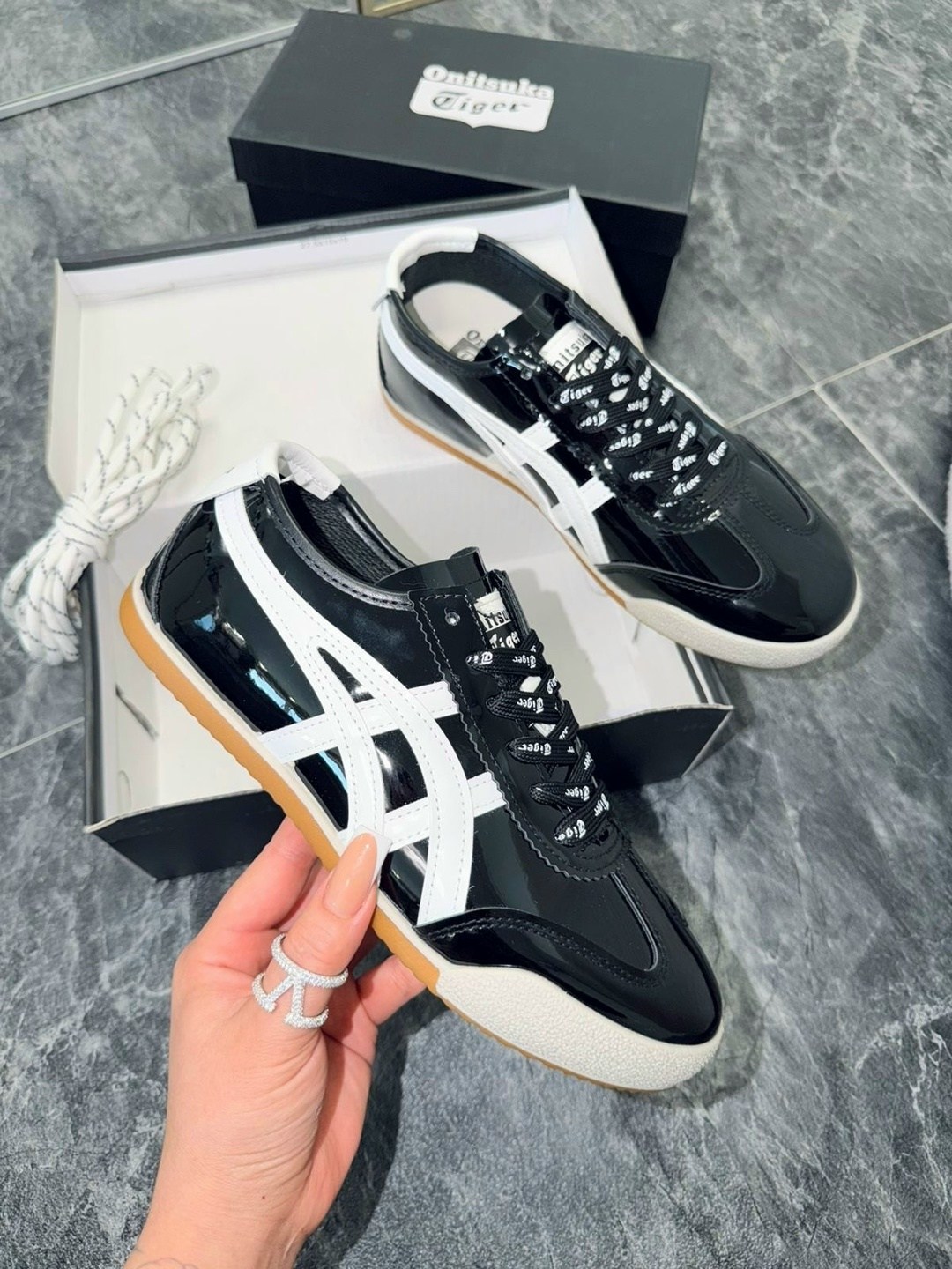 ,asics tarther og,кроссовки onitsuka tiger,кроссовки asics,asics onitsuka tiger
