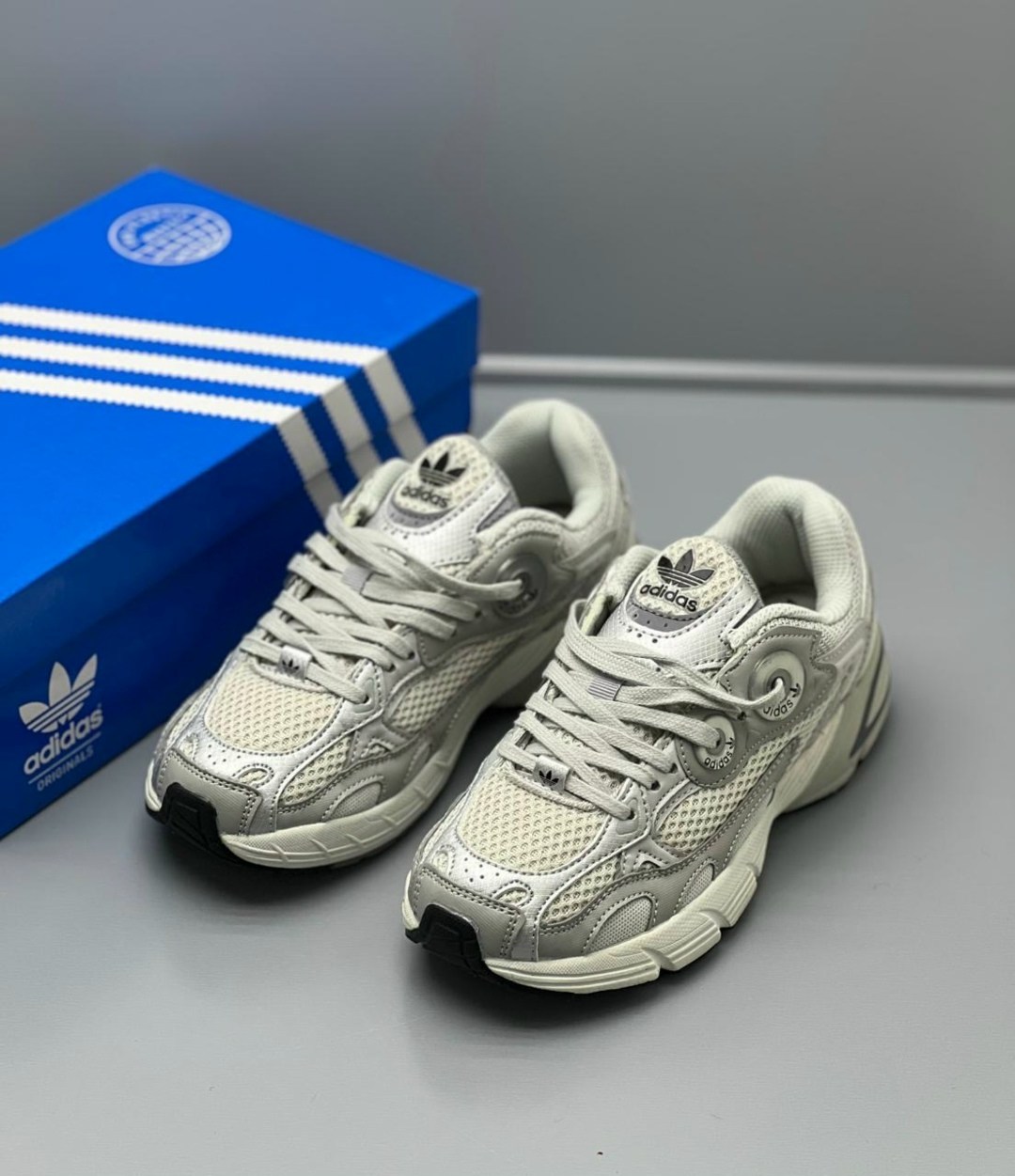 кроссовки adidas,кроссовки,кроссовки мужские женские adidas,кроссовки ozweego originals adidas,женские кроссовки adidas ozweego
