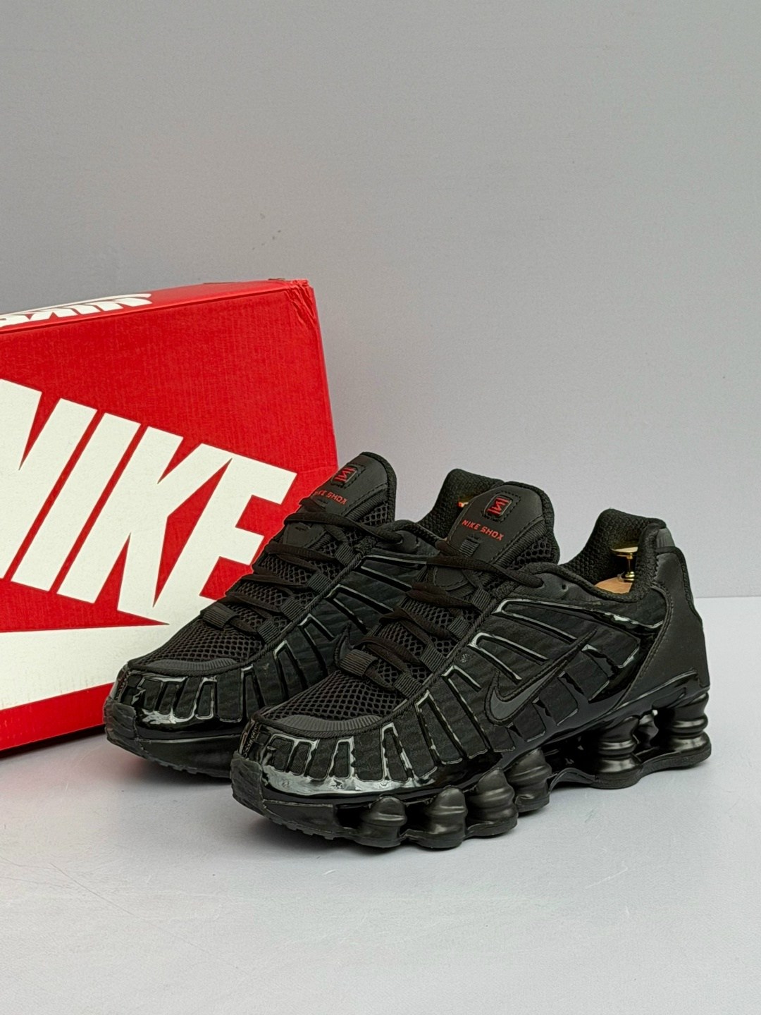 кроссовки nike shox tl,nike shox tl black,кроссовки nike shox tl черные,кроссовки nike shox,мужские кроссовки nike shox tl av3595-002