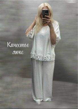 Костюм
