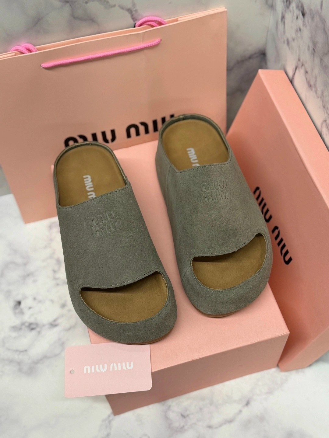 ,шлепанцы женские,шлепанцы miu miu,сабо женские, женская