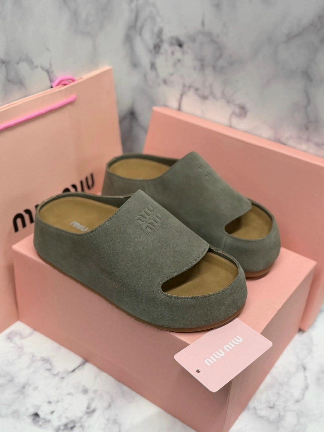 ,шлепанцы женские,шлепанцы miu miu,сабо женские, женская
