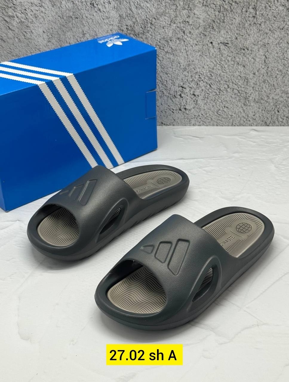 шлепанцы adidas,сланцы adidas,шлепки adidas,adidas тапочки,шлепанцы адидас
