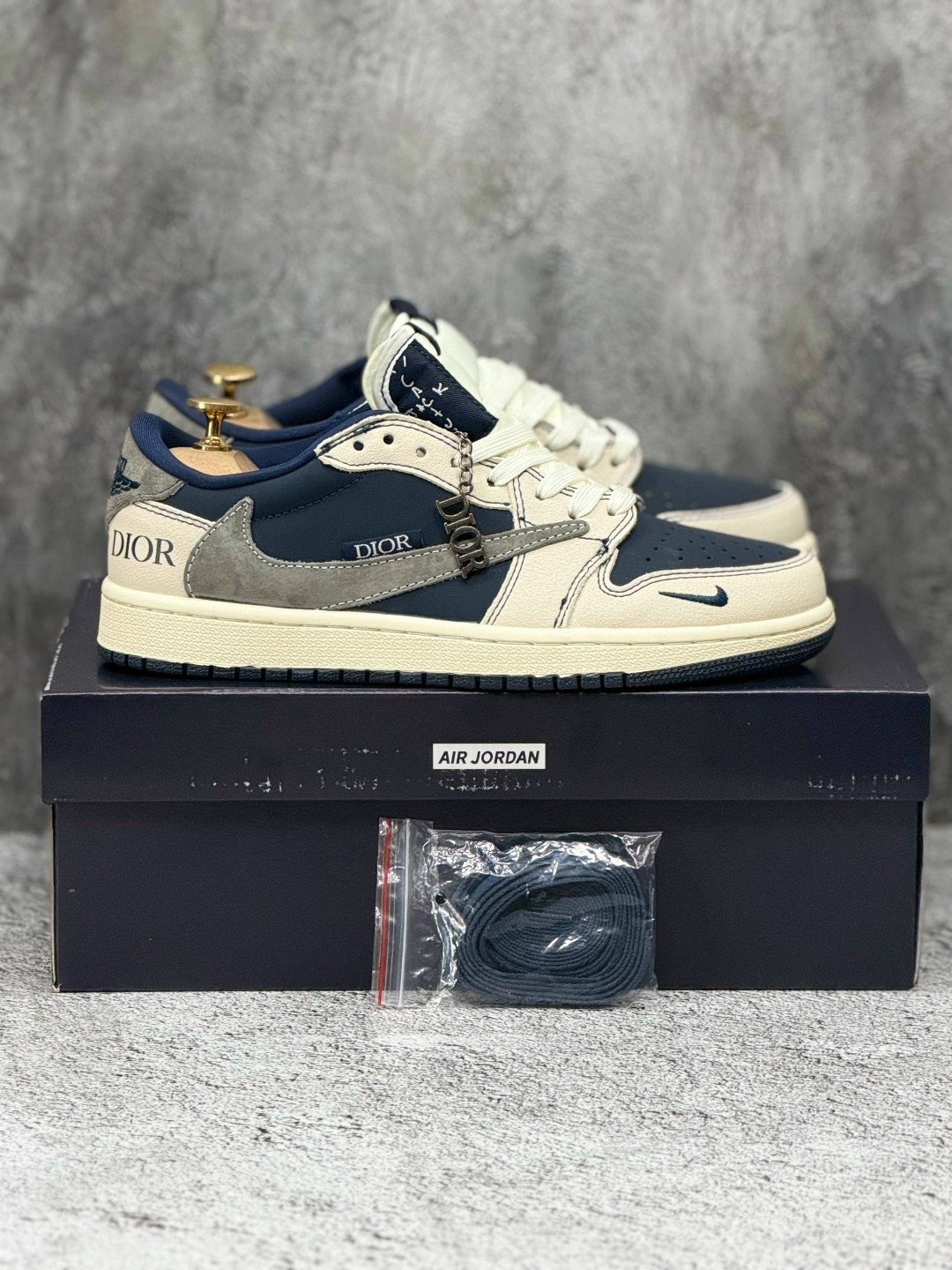 кроссовки travis scott x air jordan 1 low,кроссовки nike air jordan 1 low x travis scott,nike air jordan 1 low travis scott,nike air jordan 1 low x travis scott,кроссовки travis scott x nike air jorda