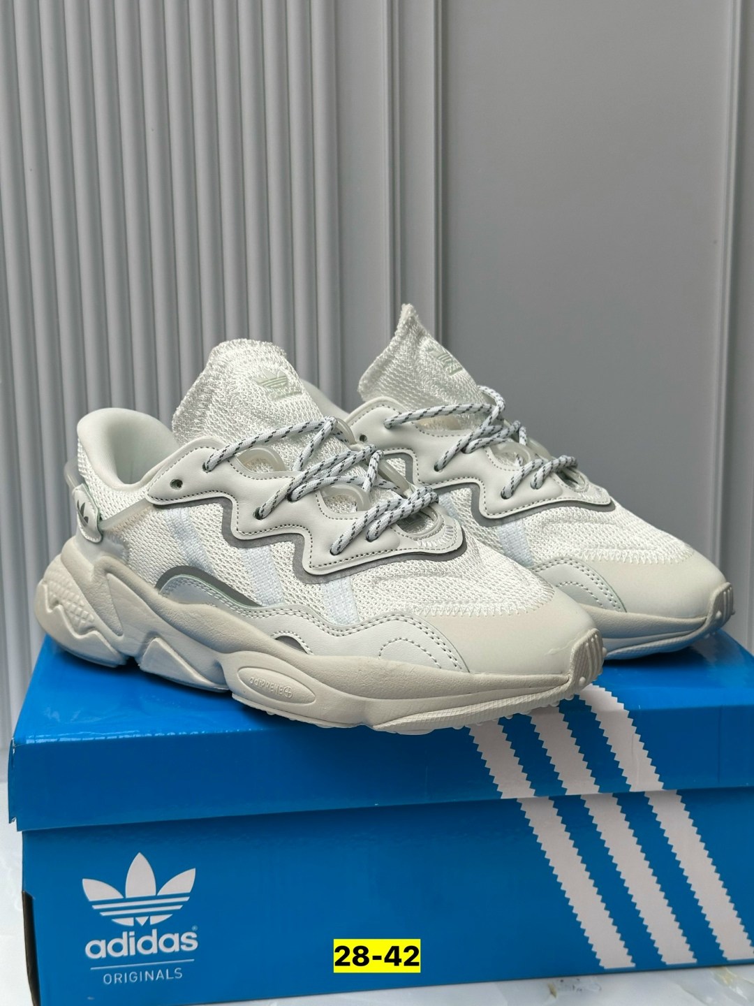 кроссовки adidas ozweego,кроссовки ozweego originals adidas,женские кроссовки adidas ozweego,кроссовки adidas,кроссовки adidas ozweego originals adidas цвет бежевый серый