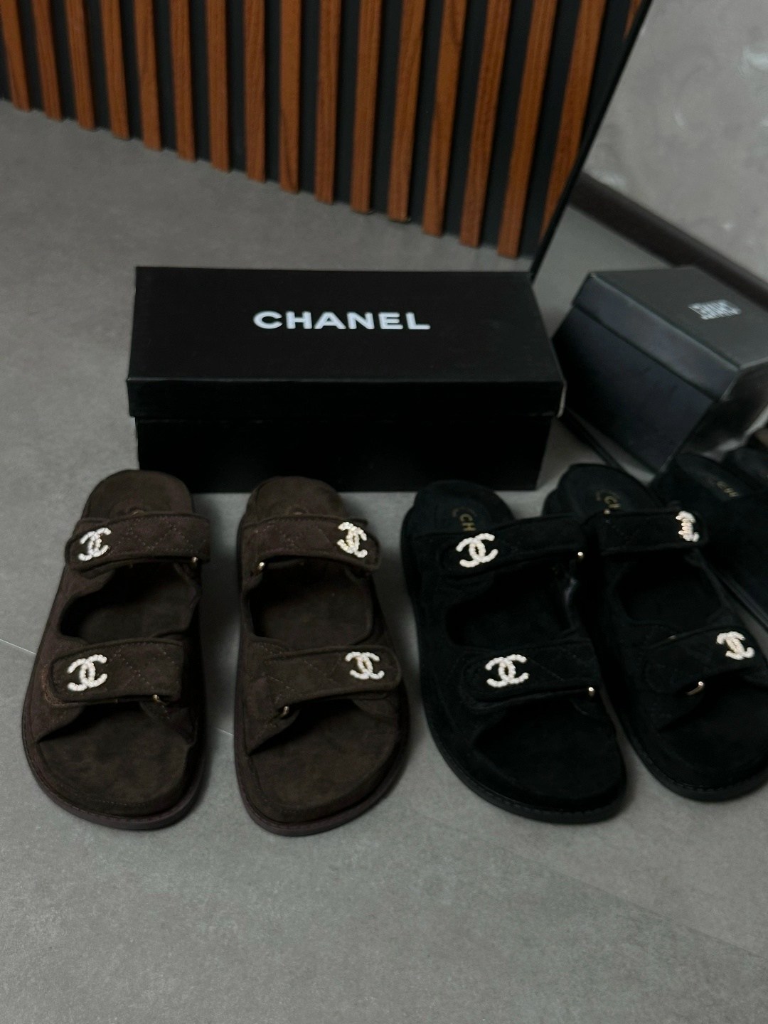 шлепанцы chanel,сандалии chanel,босоножки chanel,chanel шлепанцы женские,сандалии шанель