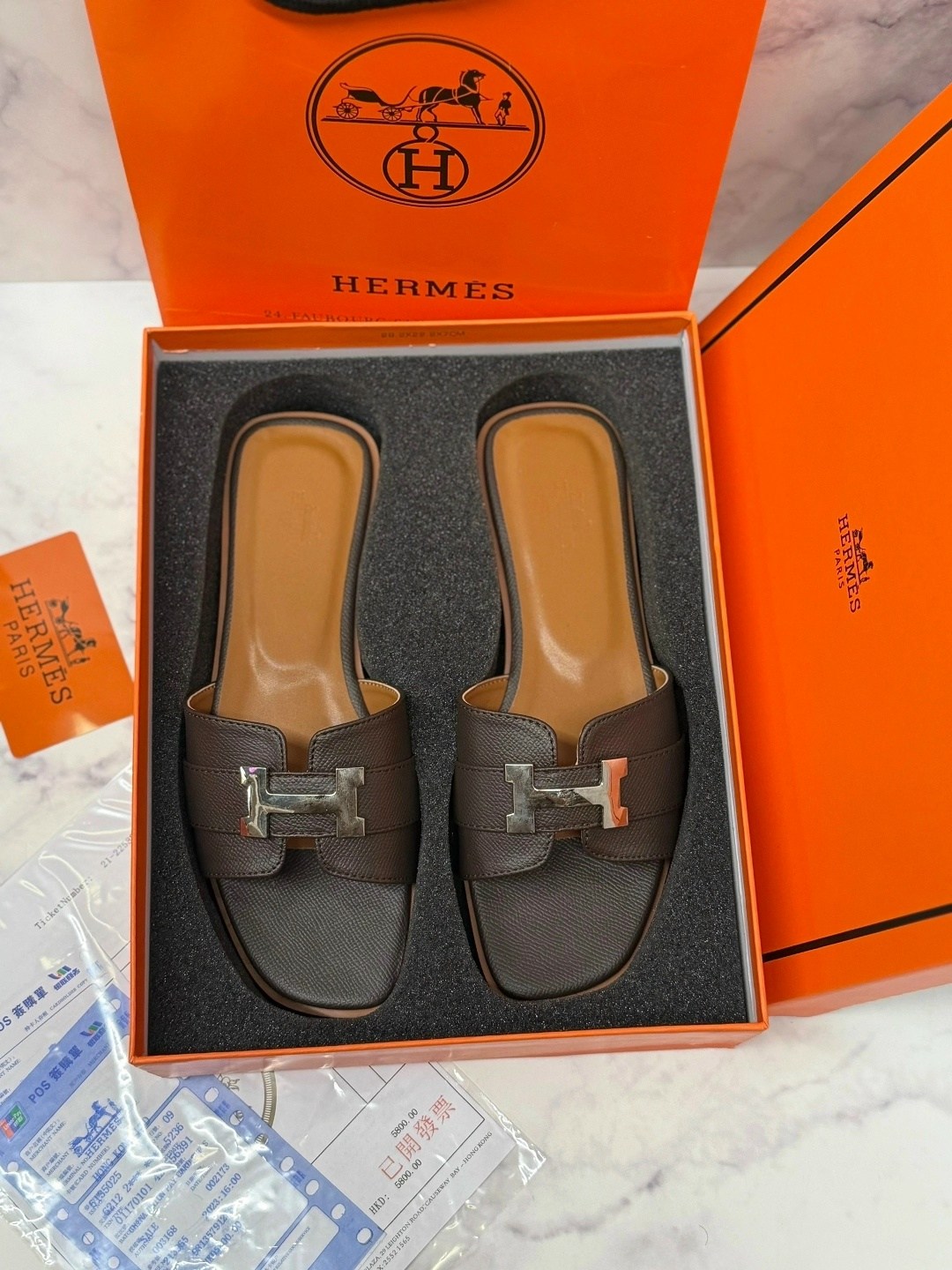 шлепанцы hermes,шлепки hermes женские,шлепки hermes 2026,босоножки hermes,босоножки женские hermes