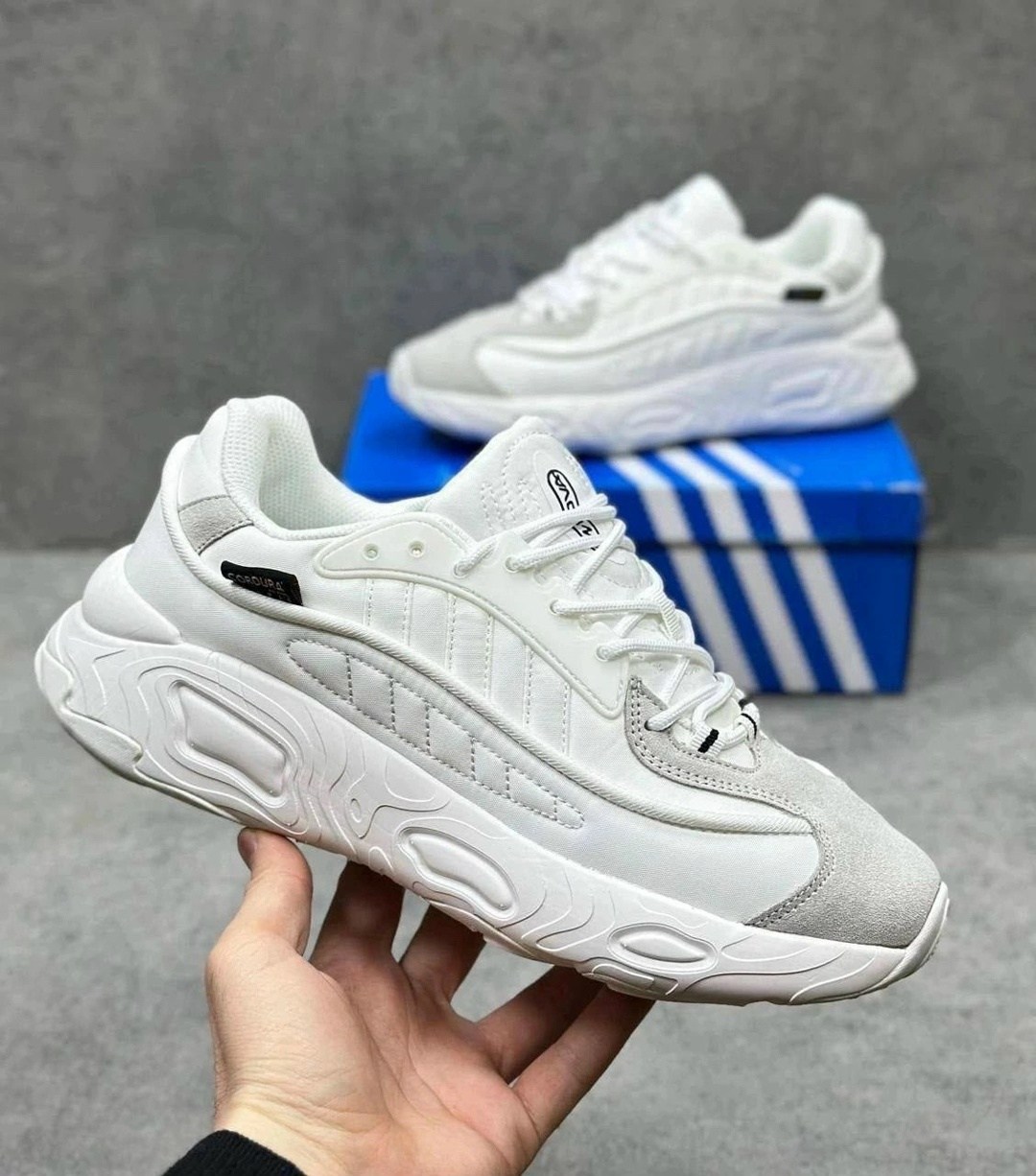 бежевые кроссовки адидас мужские ozweego,кроссовки adidas,кроссовки мужские adidas,кроссовки,кроссовки женские adidas ozweego white chameleon