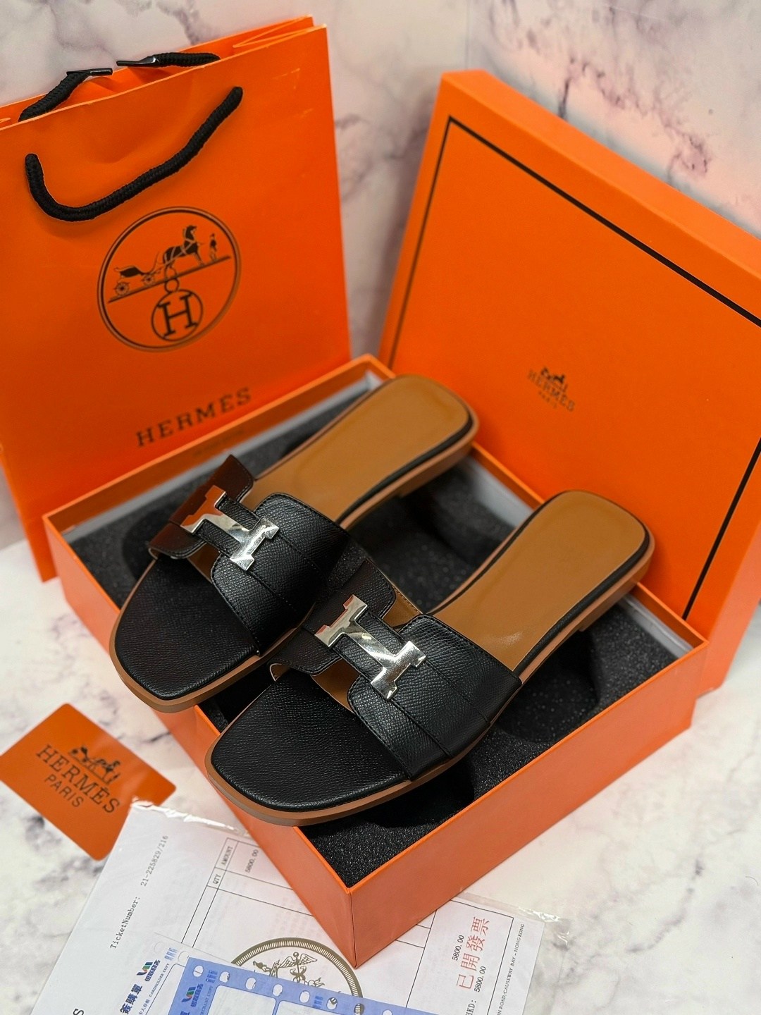шлепанцы hermes,шлепки hermes женские,шлепки hermes 2026,босоножки hermes,босоножки женские hermes