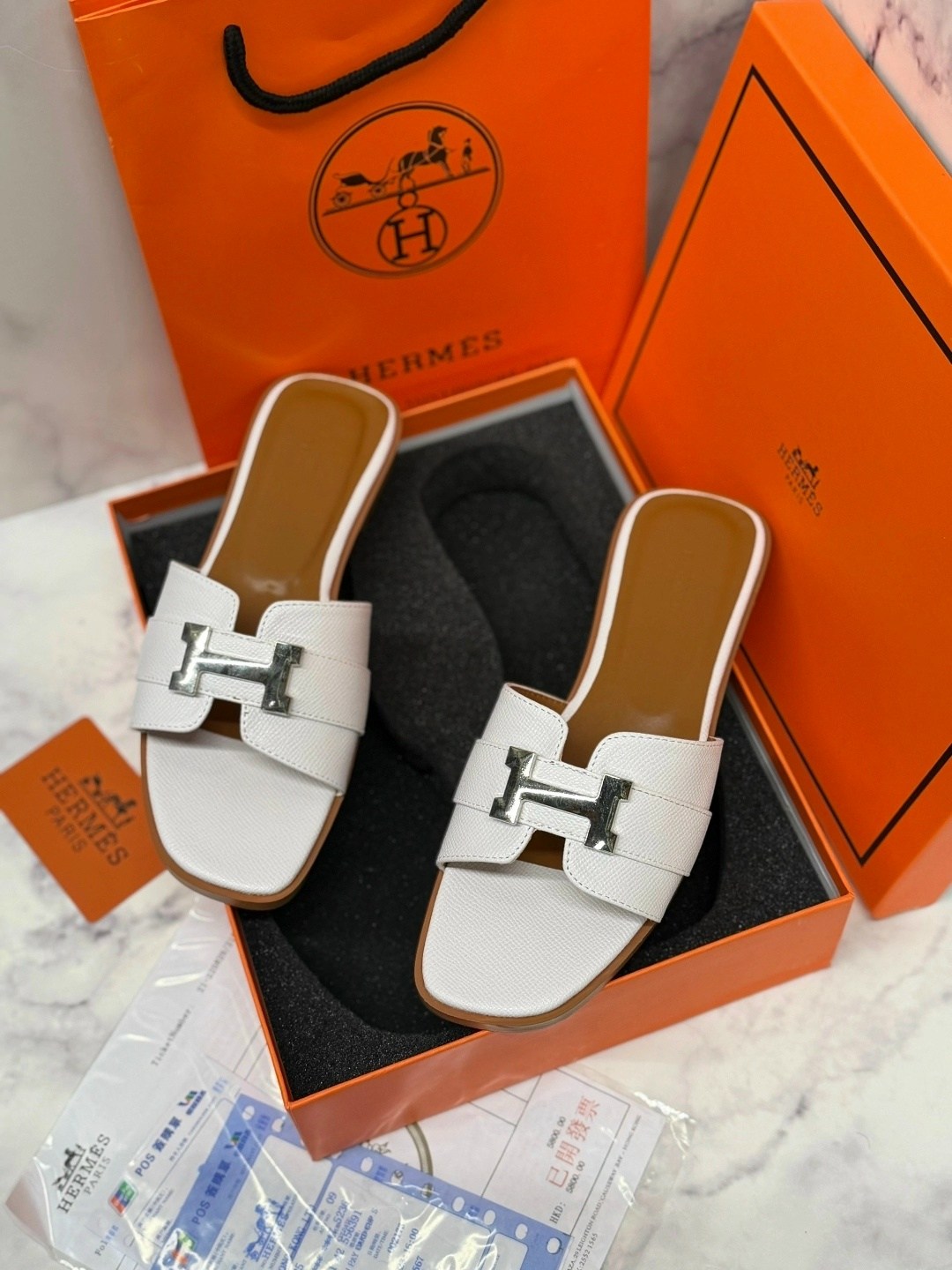 шлепанцы hermes,шлепки hermes женские,шлепки hermes 2026,босоножки hermes,босоножки женские hermes
