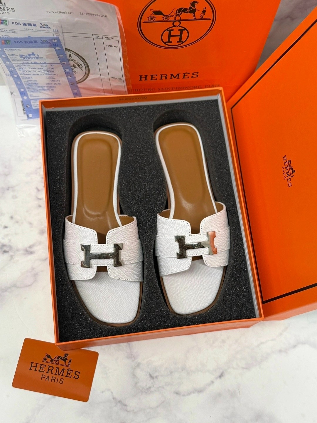 шлепанцы hermes,шлепки hermes женские,шлепки hermes 2026,босоножки hermes,босоножки женские hermes