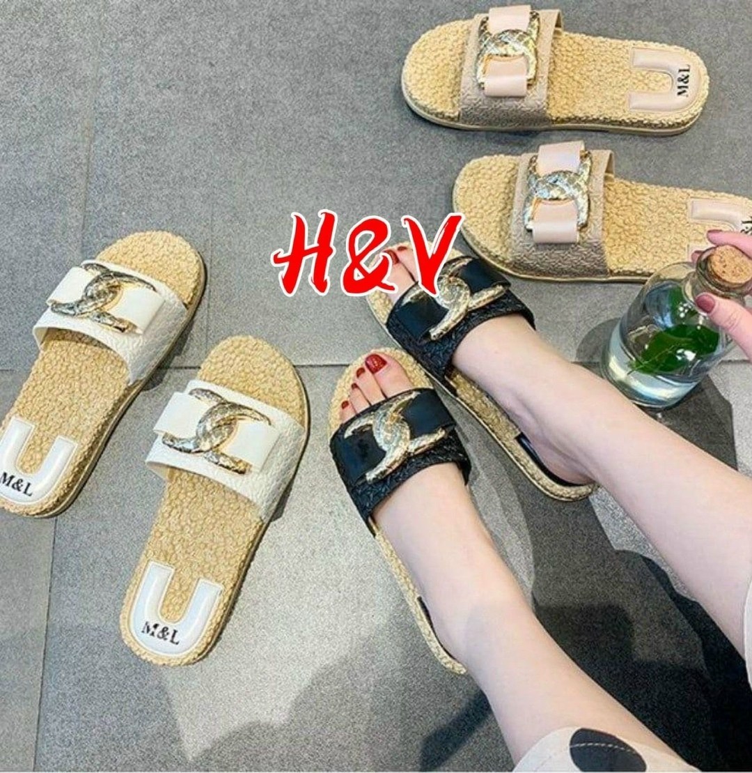 женские шлепанцы,тапочки модные,,модные шлепанцы,женские тапки
