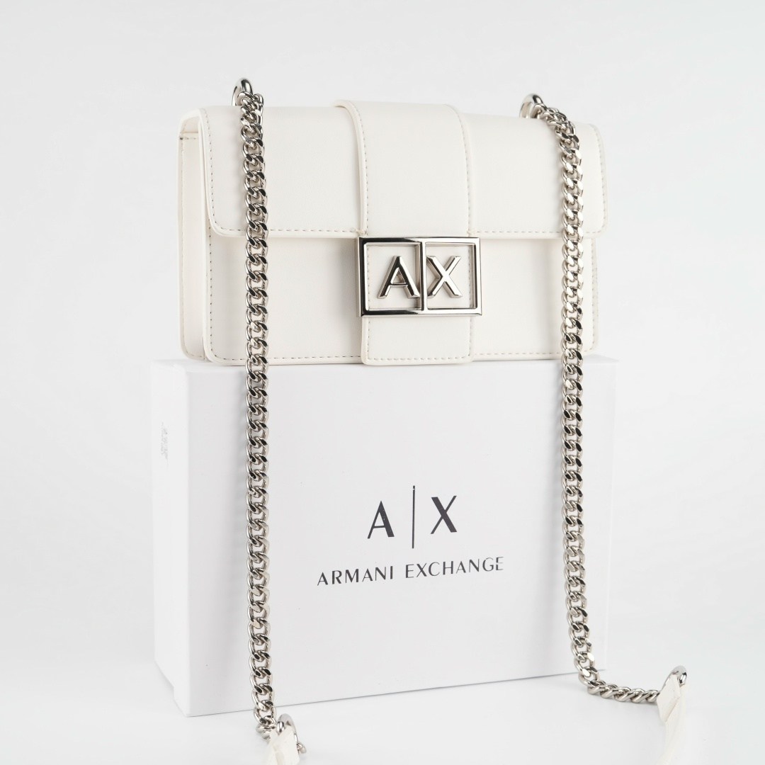 сумка через плечо armani exchange,armani exchange сумка,сумка,белая сумка через плечо,женская сумка