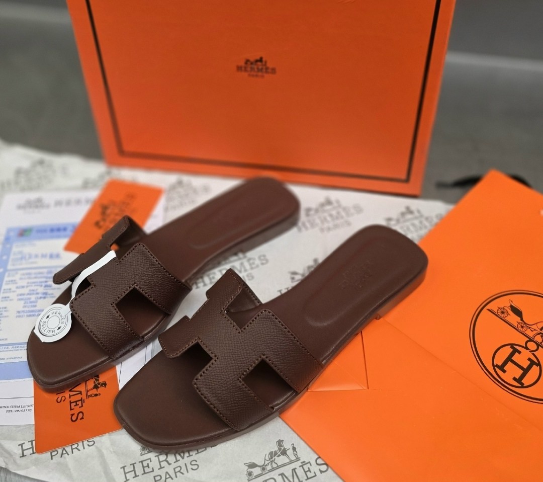 шлепанцы hermes,женские кожаные шлепки hermes oran коричневые,шлепки hermes женские,шлепки эрмес оран,шлепки hermes