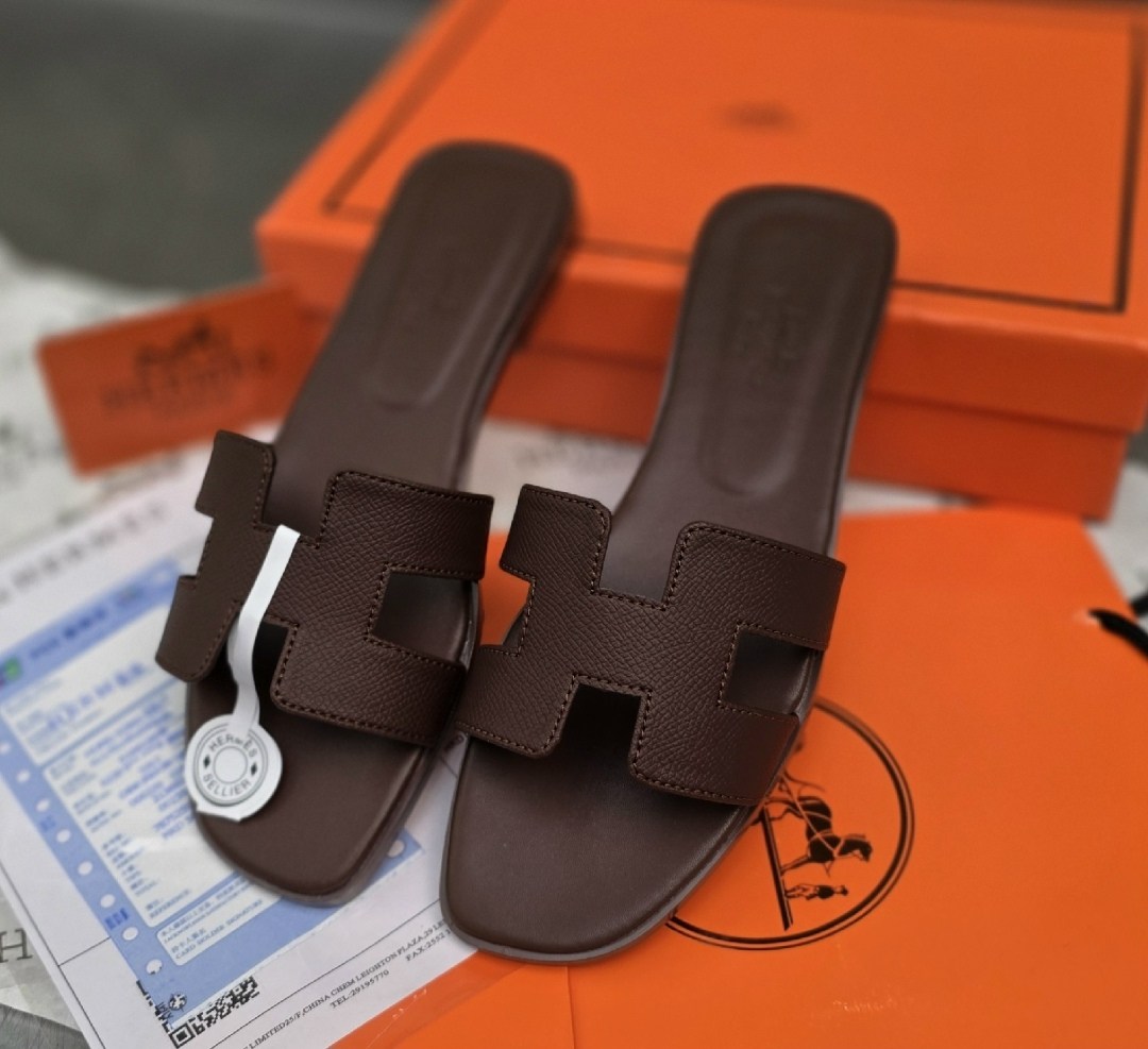 шлепанцы hermes,женские кожаные шлепки hermes oran коричневые,шлепки hermes женские,шлепки эрмес оран,шлепки hermes