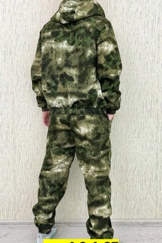 Костюм