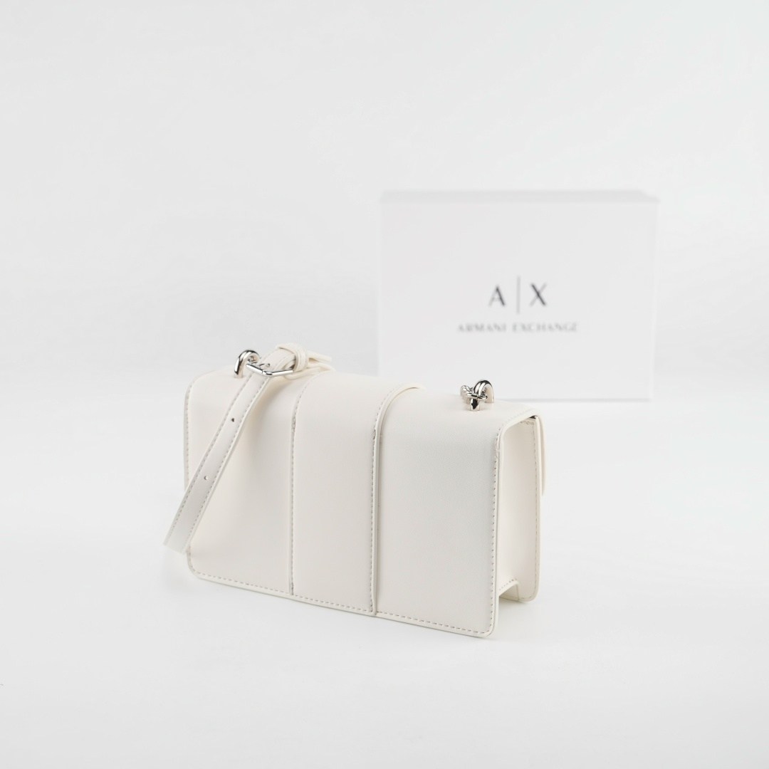 сумка через плечо armani exchange,armani exchange сумка,сумка,белая сумка через плечо,женская сумка