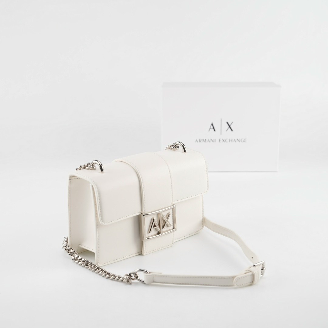 сумка через плечо armani exchange,armani exchange сумка,сумка,белая сумка через плечо,женская сумка