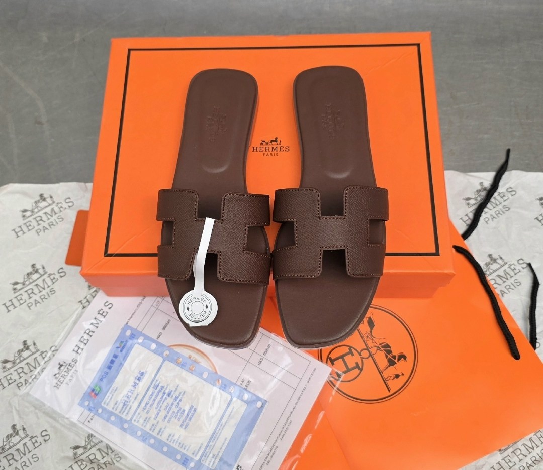 шлепанцы hermes,женские кожаные шлепки hermes oran коричневые,шлепки hermes женские,шлепки эрмес оран,шлепки hermes