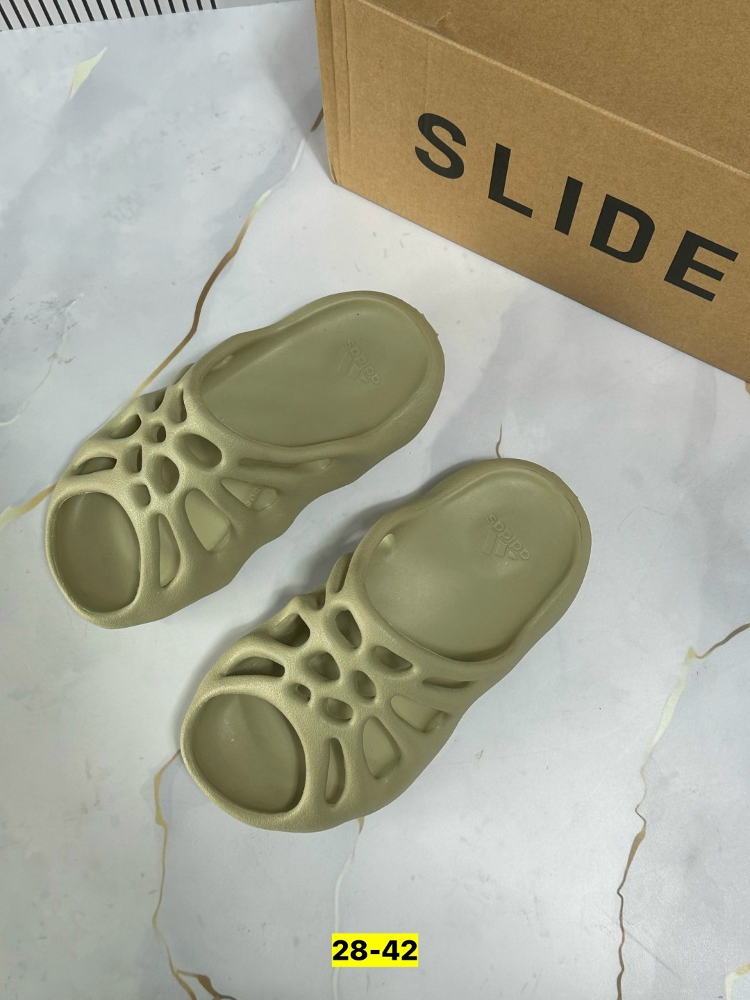 adidas yeezy 450 slide,adidas yeezy 450,adidas yeezy 450 шлепки,,изики летние кроссовки yeezy foam runner