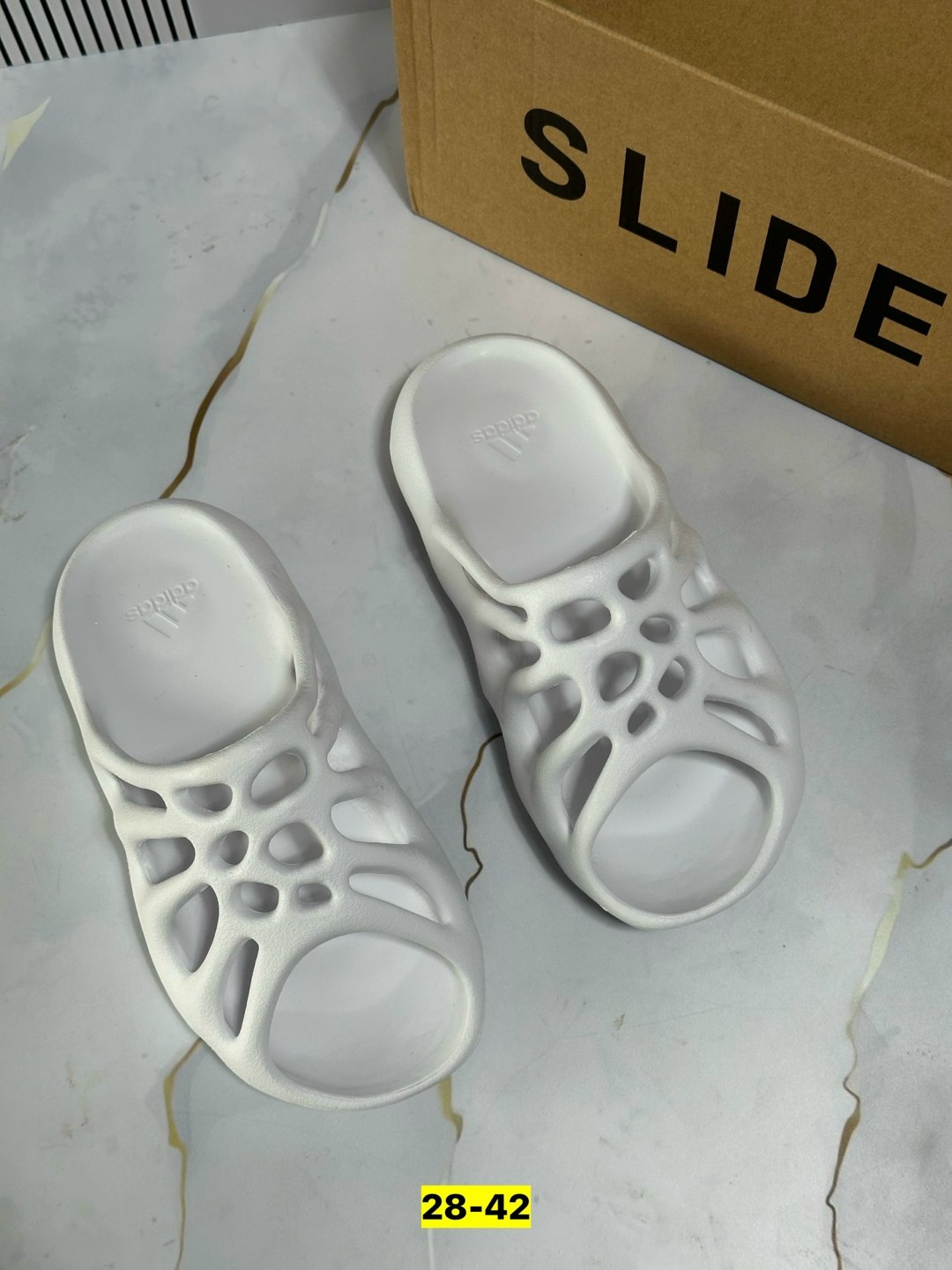 adidas yeezy 450 slide,adidas yeezy 450,adidas yeezy 450 шлепки,,изики летние кроссовки yeezy foam runner