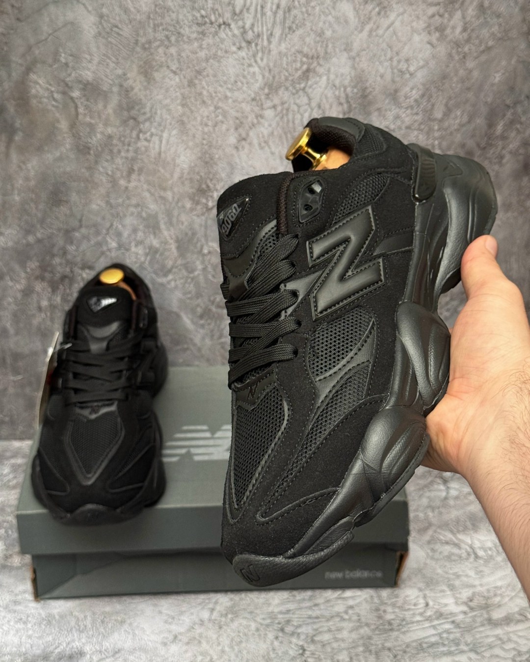 adidas yeezy boost 700 mnvn triple black,adidas yeezy 500 utility black,кроссовки adidas yeezy boost 500 black,кроссовки адидас falcon black,кроссовки adidas yeezy boost 500