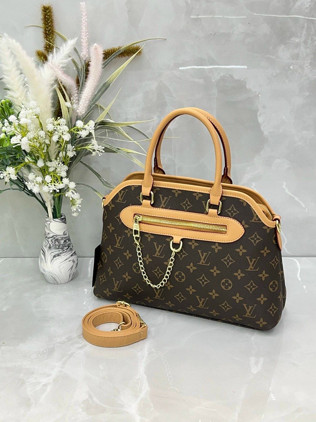 сумка женская louis vuitton,louis vuitton сумка,сумка,луи виттон сумка,louis vuitton сумка на плечо