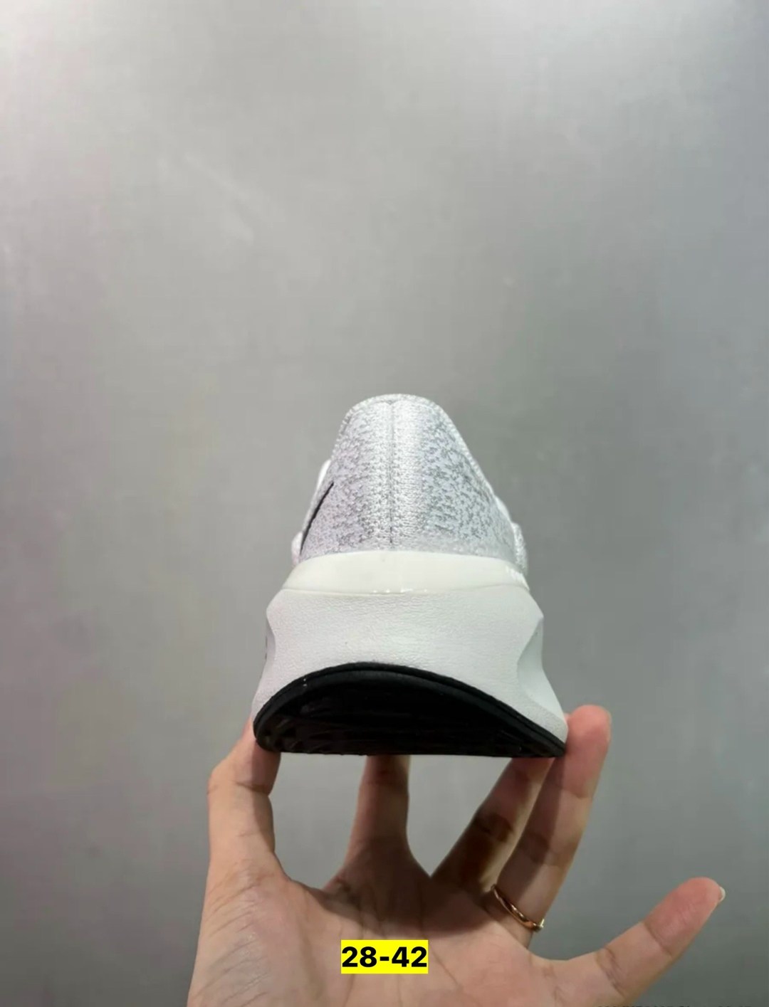кроссовки,кроссовки женскиe,кроссовки nike,кроссовки взрослые,повседневные кроссовки