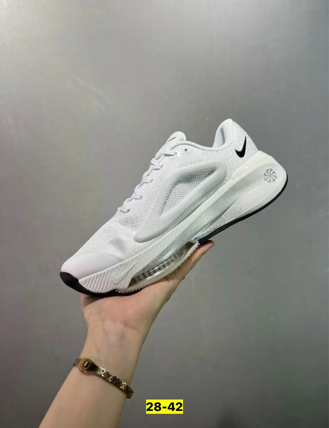 кроссовки,кроссовки женскиe,кроссовки nike,кроссовки взрослые,повседневные кроссовки