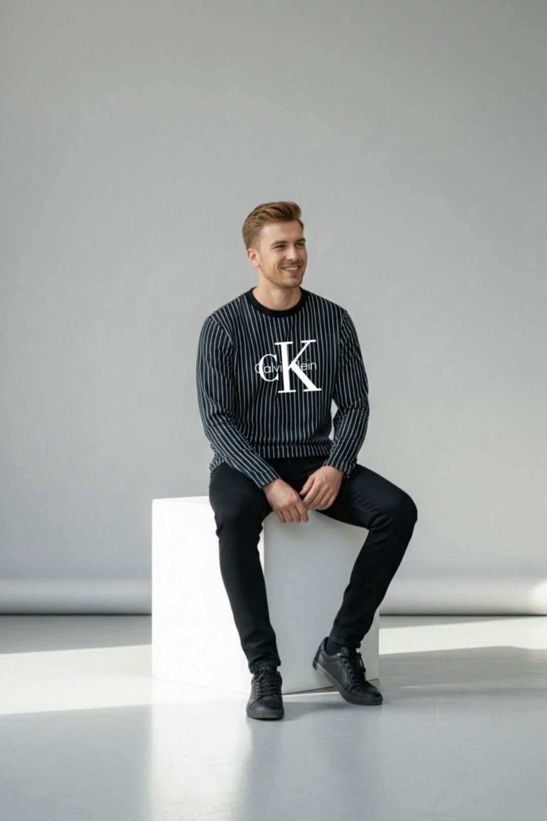 свитшот calvin klein jeans,джемпер calvin klein jeans,мужской джемпер calvin klein,джемпер calvin klein jeans джемпер,мужские свитшоты