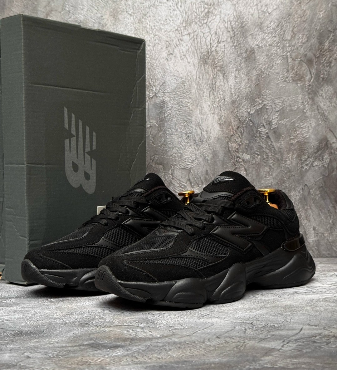 adidas yeezy boost 700 mnvn triple black,adidas yeezy 500 utility black,кроссовки adidas yeezy boost 500 black,кроссовки адидас falcon black,кроссовки adidas yeezy boost 500