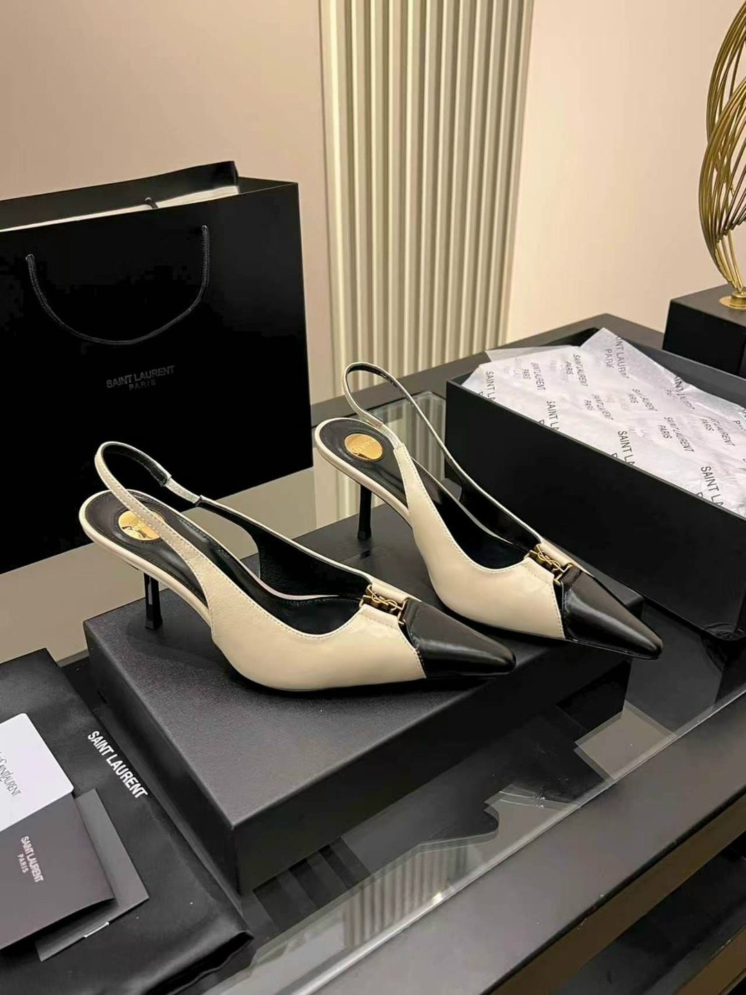 yves saint laurent туфли,saint laurent туфли,босоножки saint laurent,женские туфли лодочки,туфли balenciaga