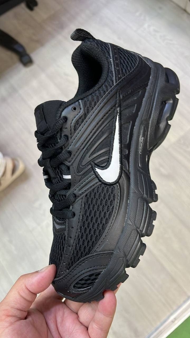 кроссовки nike zoom vomero 5,nike zoom vomero 5 triple black,nike zoom vomero 5,кроссовки nike,кроссовки nike air zoom vomero 5