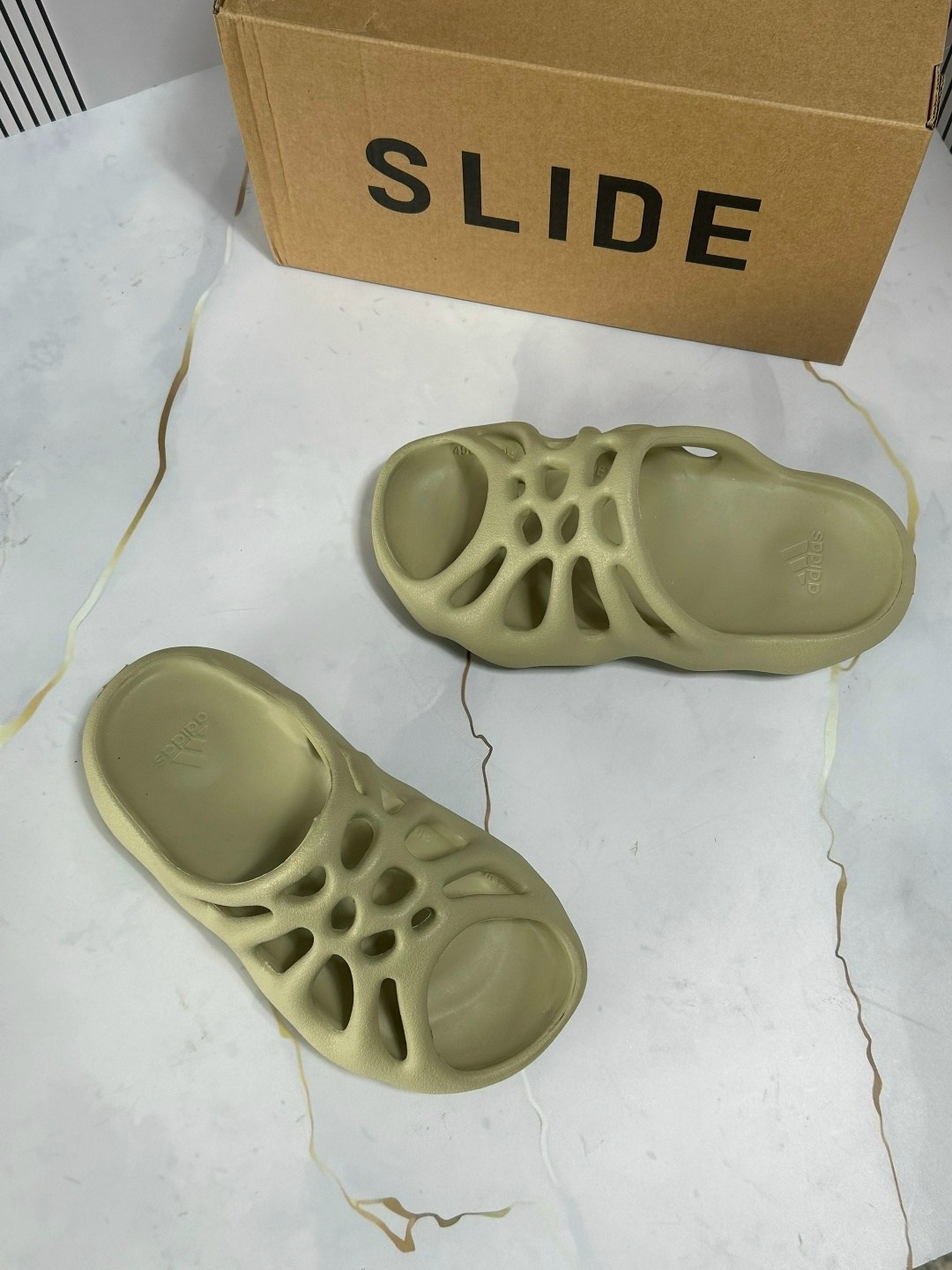 adidas yeezy 450 slide,сланцы adidas yeezy 450 slide,,adidas yeezy 450,сланцы adidas yeezy 450