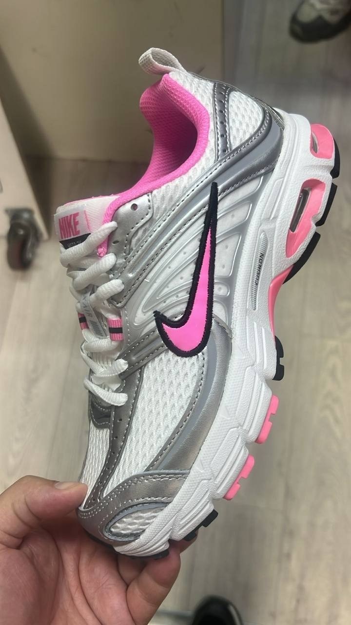 кроссовки nike zoom vomero 5,nike zoom vomero 5 triple black,nike zoom vomero 5,кроссовки nike,кроссовки nike air zoom vomero 5